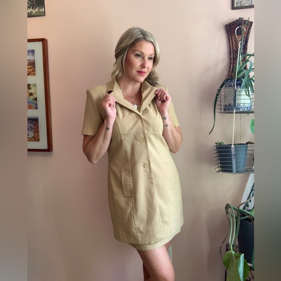 Vintage Tan 2 Piece 'Jessica' Mini Dress & Jacket Set - Picture 4 of 16